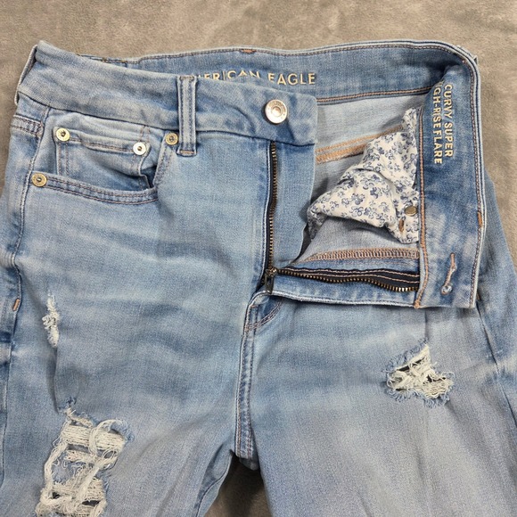 American Eagle Curvy Super High Rise Flare Jeans Light Wash Womens 4 Boho Preppy - Picture 5 of 7